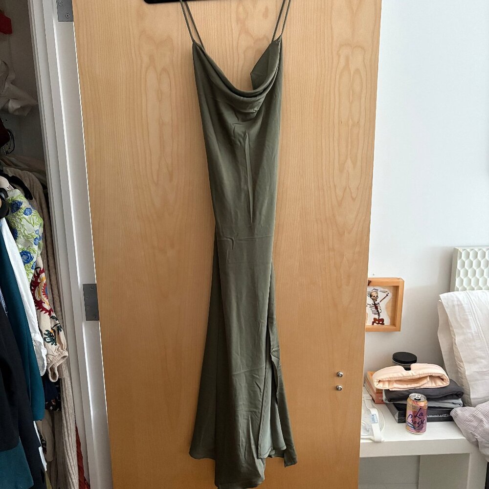 Sage green dress - ASTR